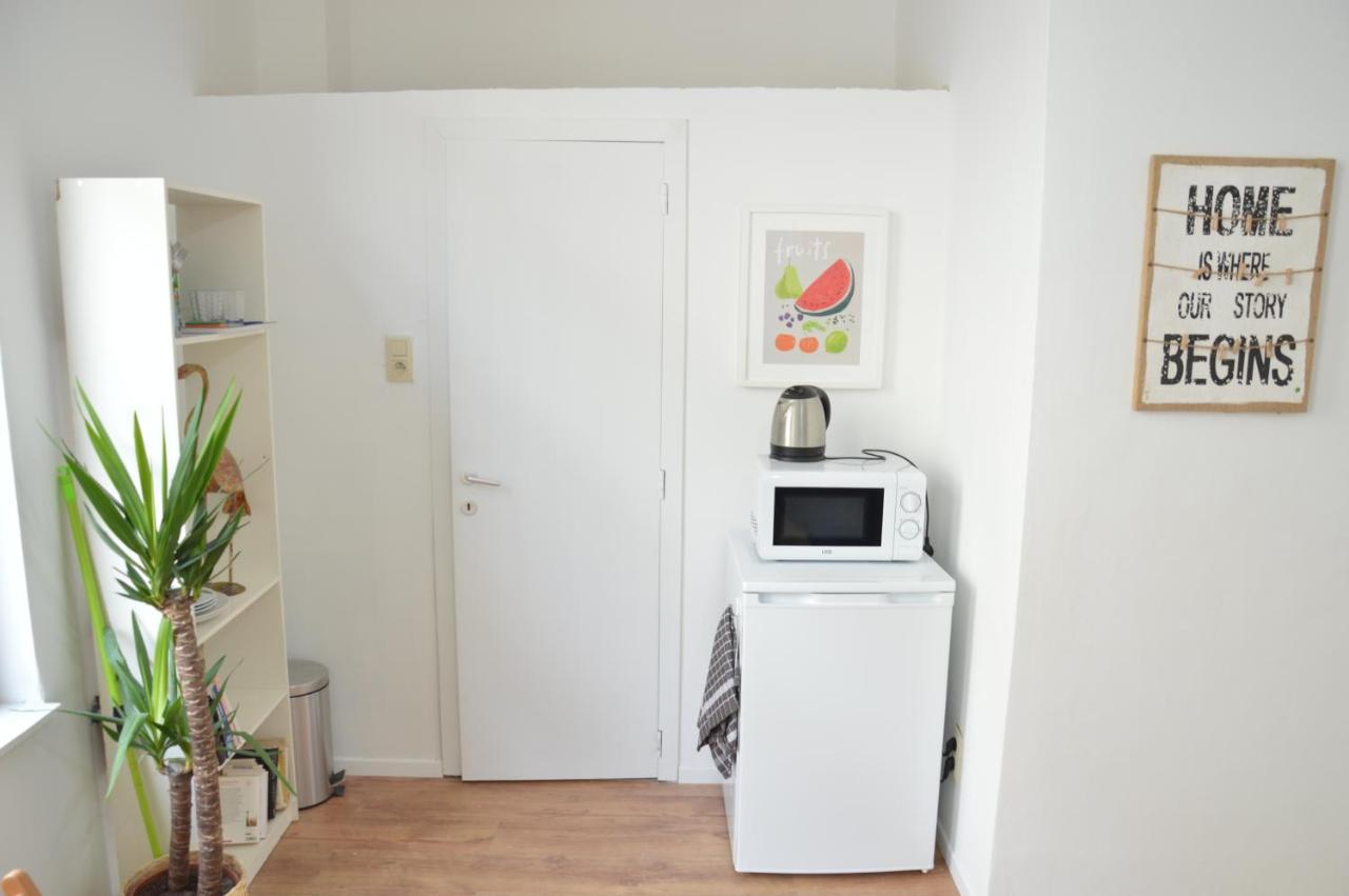 דירות בריסל Awesome Studio In Marolles מראה חיצוני תמונה