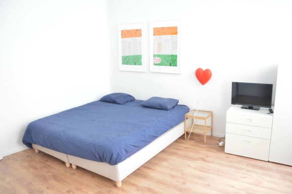 דירות בריסל Awesome Studio In Marolles מראה חיצוני תמונה
